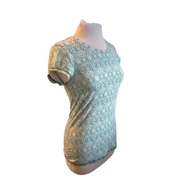 ✨Title Nine Womens Ruched Grace Sz Medium Pattern Tee✨ - Picture 2 of 9